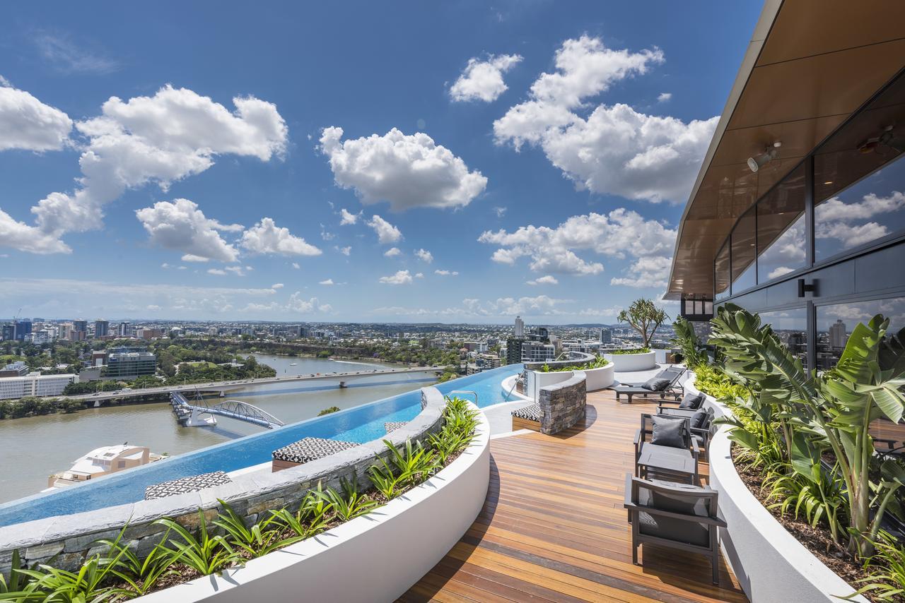 Modern Apartment In South Brisbane Infinity Pool Exterior foto